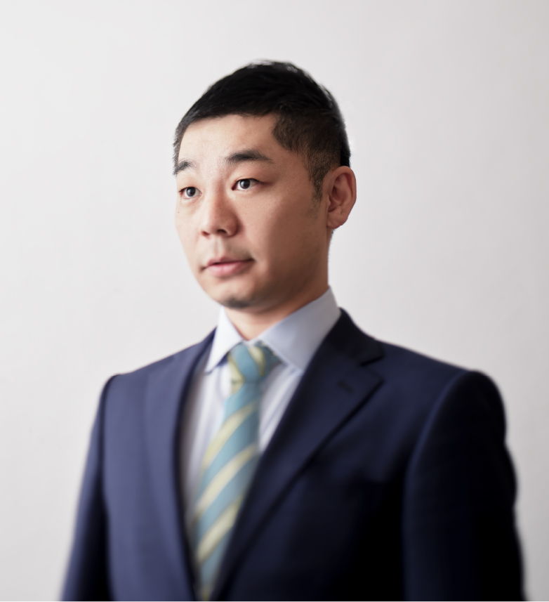 桐丘学園 理事長 関﨑 亮